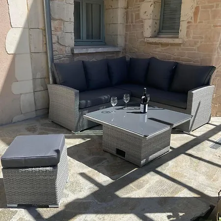 Prázdninový dům Les Chataigniers Les Plantiers